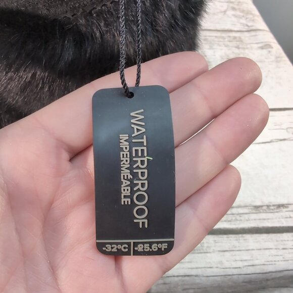 Manitobah Mukluks Waterproof Black Fur Suede Winter Boots – Women’s Size 7 - Picture 8 of 10